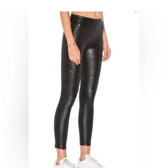 Free People Black Vegan Faux Leather Leggings Size 26 - Picture 3 of 11